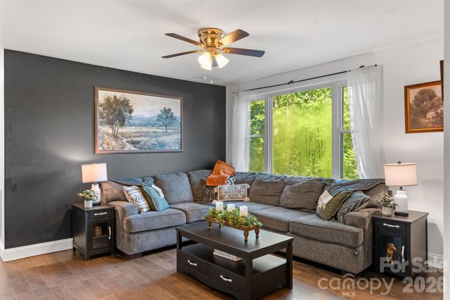 1226 Newfound Road, Leicester, NC 28748