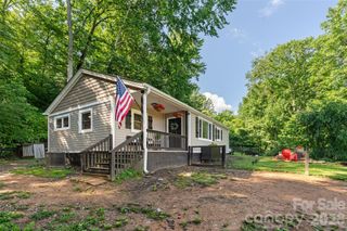 1226 Newfound Road, Leicester, NC 28748