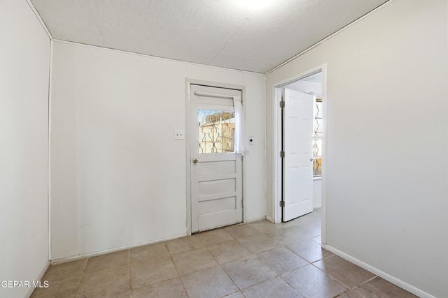 3723 MEMPHIS Avenue, El Paso, TX 79930