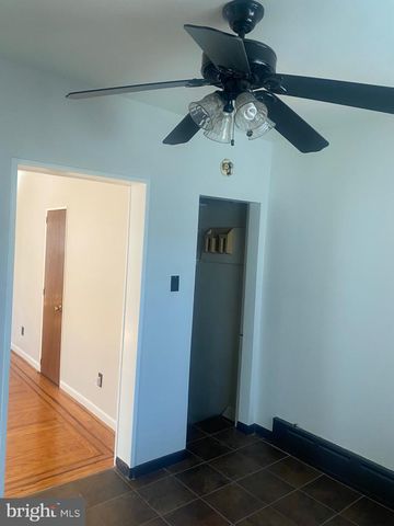 209 N WYCOMBE AVE, Lansdowne, PA 19050