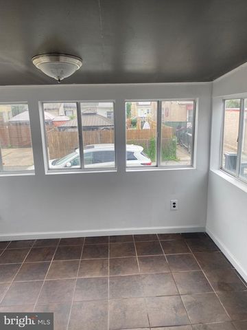 209 N WYCOMBE AVE, Lansdowne, PA 19050