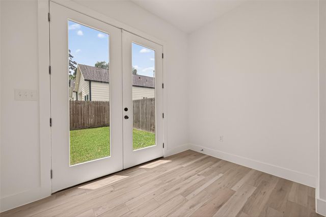 5206 Firnat Street, Houston, TX 77016