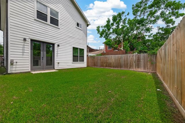 5206 Firnat Street, Houston, TX 77016