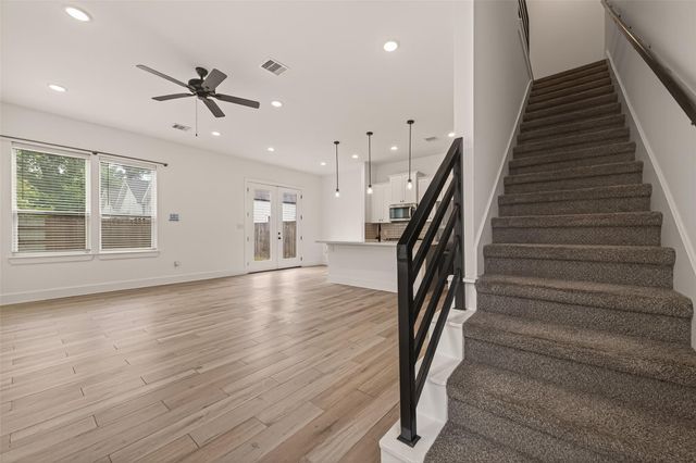 5206 Firnat Street, Houston, TX 77016