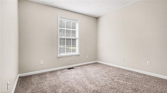3813 Spring Branch Drive, Winston-salem, NC 27107