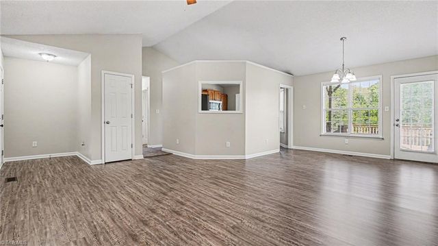 3813 Spring Branch Drive, Winston-salem, NC 27107