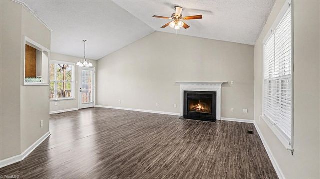 3813 Spring Branch Drive, Winston-salem, NC 27107