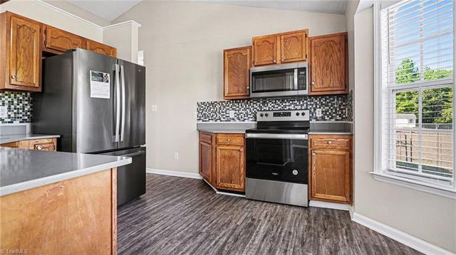 3813 Spring Branch Drive, Winston-salem, NC 27107