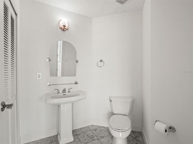 100 S EOLA DRIVE 1609, Orlando, FL 32801