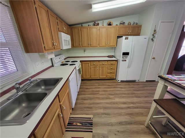 30066 Haystack Drive, Meadview, AZ 86444