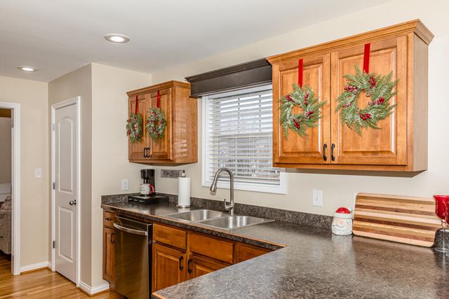 108 Cedar Stream Drive, Paris, KY 40361