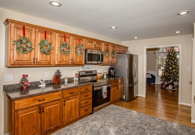 108 Cedar Stream Drive, Paris, KY 40361