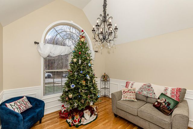 108 Cedar Stream Drive, Paris, KY 40361