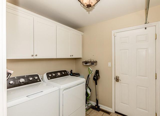 108 Cedar Stream Drive, Paris, KY 40361