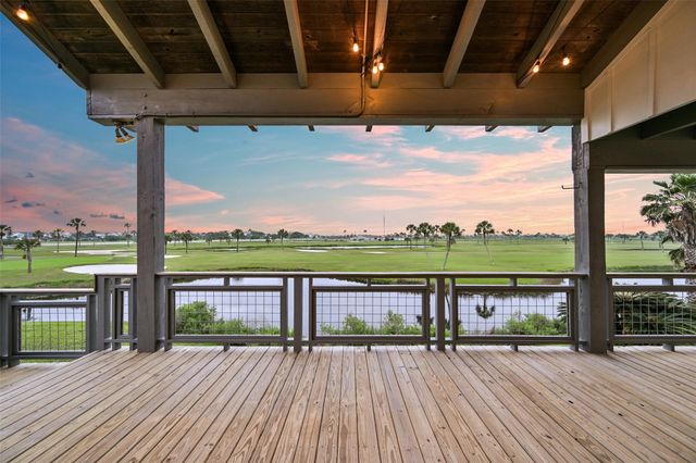 13957 Grambo Boulevard, Galveston, TX 77554