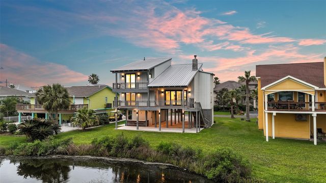 13957 Grambo Boulevard, Galveston, TX 77554