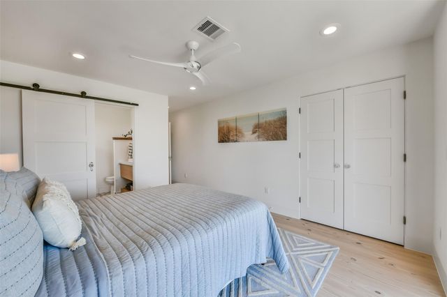 13957 Grambo Boulevard, Galveston, TX 77554