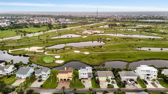 13957 Grambo Boulevard, Galveston, TX 77554