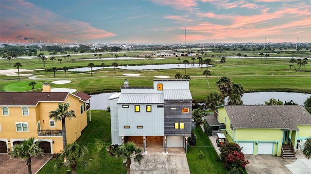 13957 Grambo Boulevard, Galveston, TX 77554