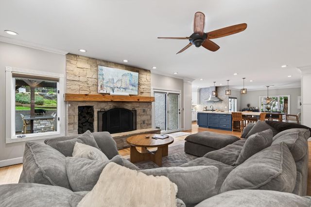 4911 Lexington Cir, Loomis, CA 95650