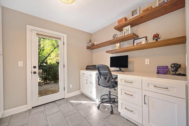 4911 Lexington Cir, Loomis, CA 95650