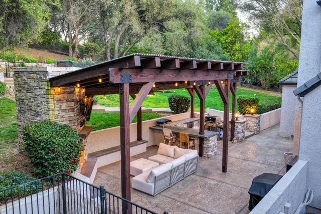 4911 Lexington Cir, Loomis, CA 95650