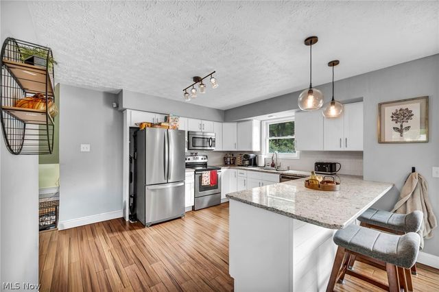 3246 Woodington Avenue SW, Canton, OH 44706