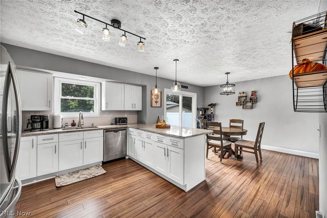 3246 Woodington Avenue SW, Canton, OH 44706