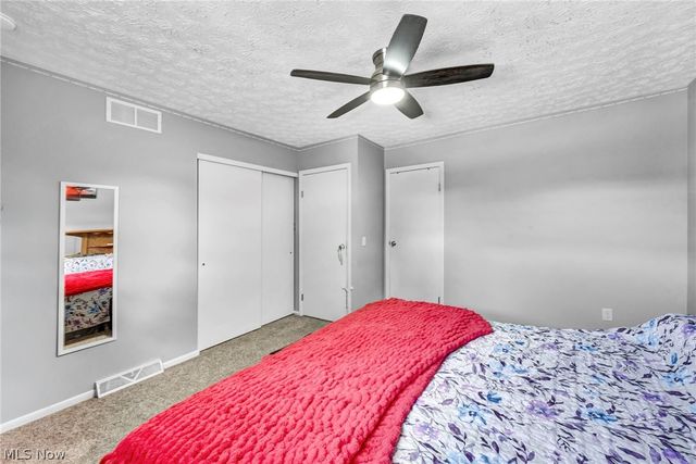 3246 Woodington Avenue SW, Canton, OH 44706