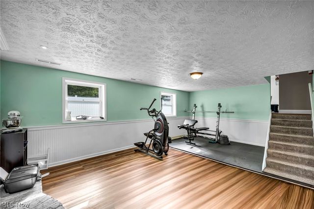 3246 Woodington Avenue SW, Canton, OH 44706