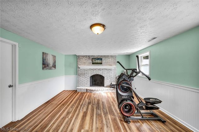 3246 Woodington Avenue SW, Canton, OH 44706