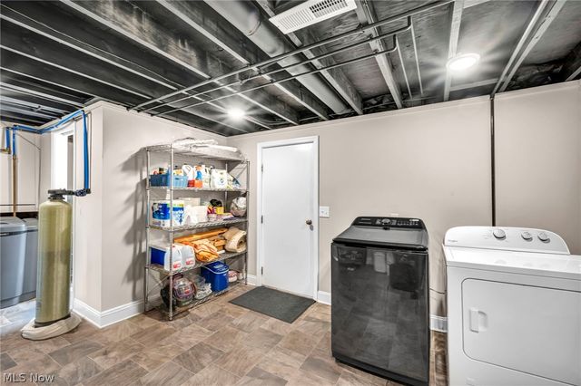 3246 Woodington Avenue SW, Canton, OH 44706