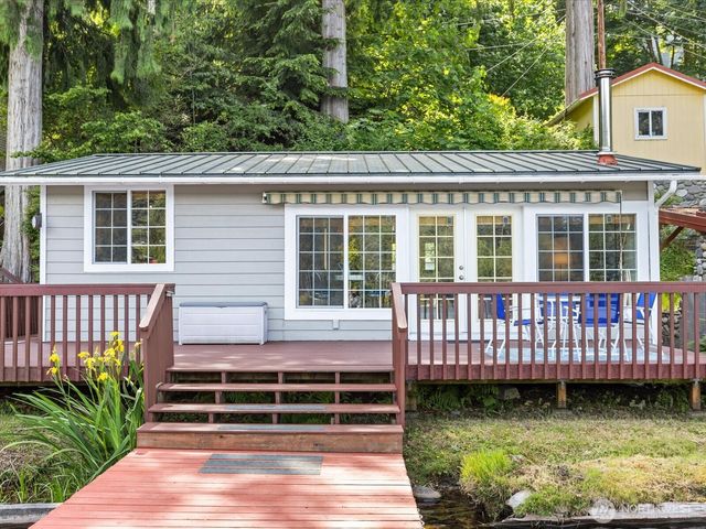 6819 Olive Avenue, Stanwood, WA 98292
