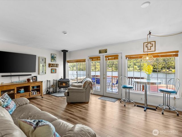6819 Olive Avenue, Stanwood, WA 98292