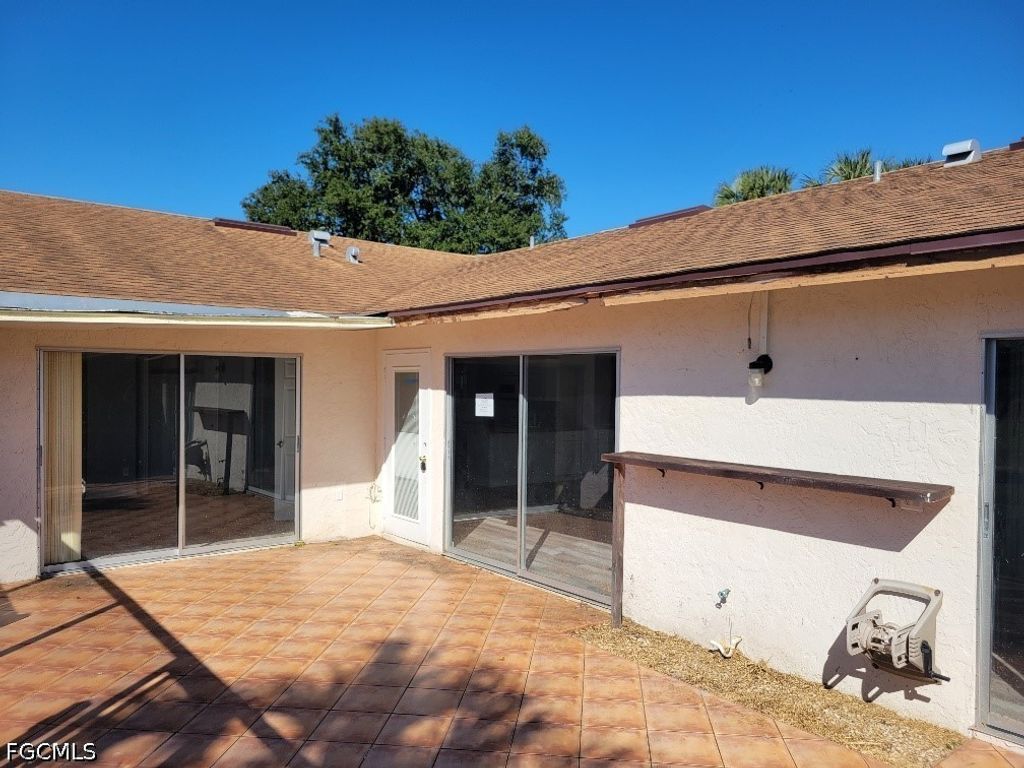 5629 Foxlake DR, North Fort Myers, FL 33917