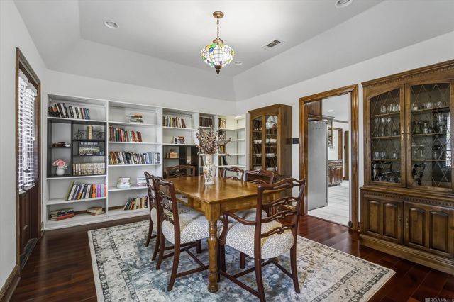 6414 Highland Rd, Baton Rouge, LA 70808