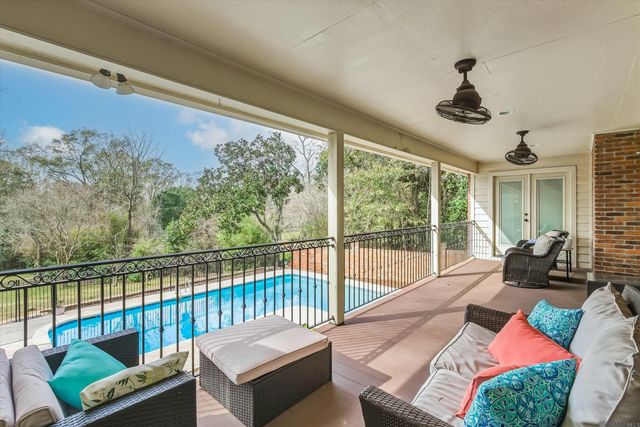 6414 Highland Rd, Baton Rouge, LA 70808