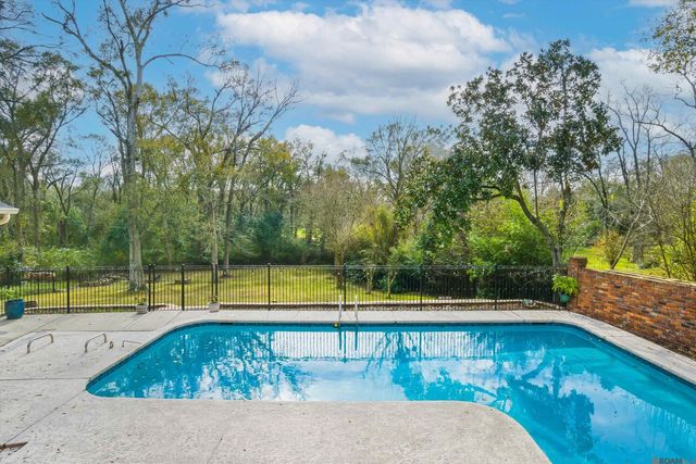 6414 Highland Rd, Baton Rouge, LA 70808