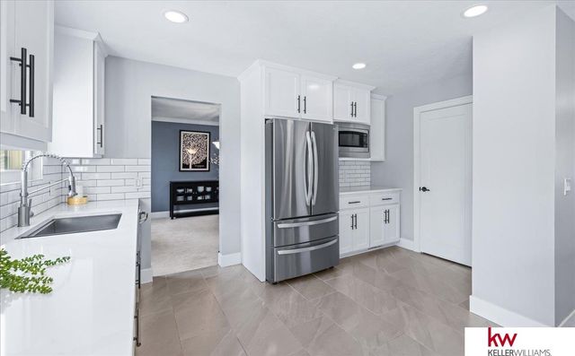 3111 S 165 Avenue, Omaha, NE 68130