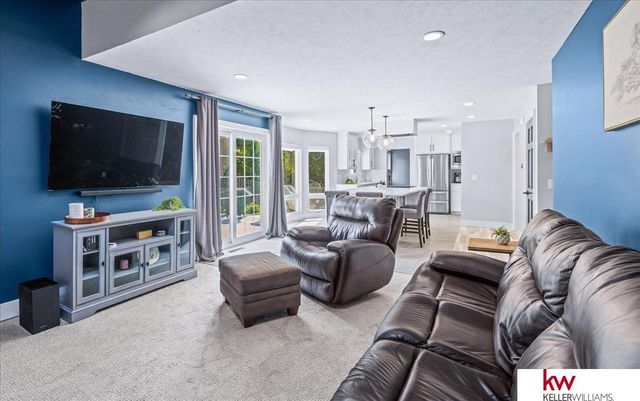 3111 S 165 Avenue, Omaha, NE 68130