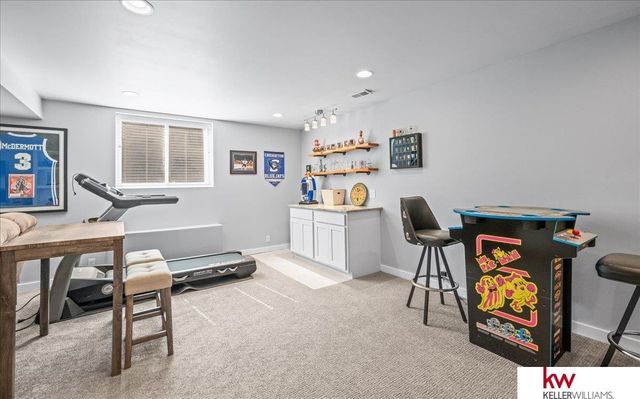 3111 S 165 Avenue, Omaha, NE 68130