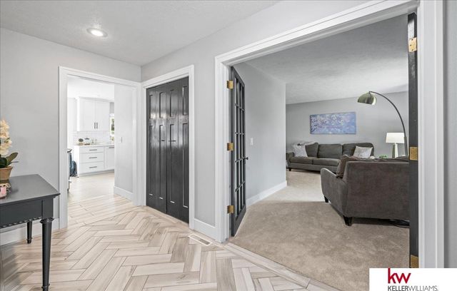 3111 S 165 Avenue, Omaha, NE 68130