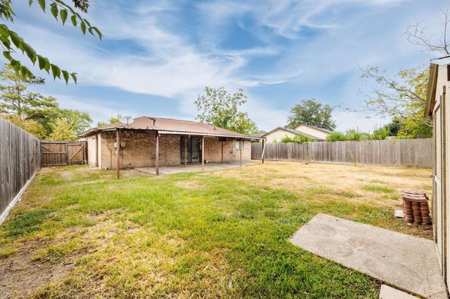 3606 Balmorhea Avenue, Houston, TX 77039