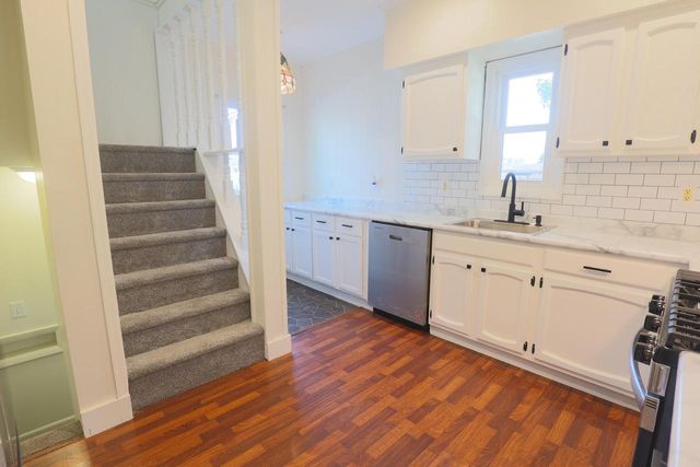 7215 32nd AVENUE, Kenosha, WI 53142