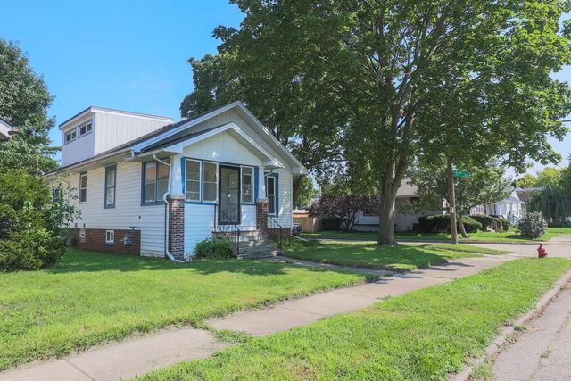 7215 32nd AVENUE, Kenosha, WI 53142