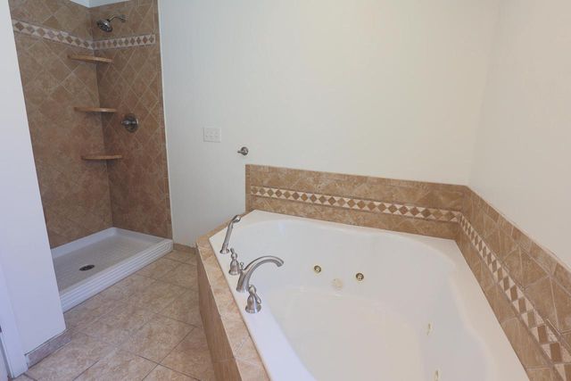 7215 32nd AVENUE, Kenosha, WI 53142