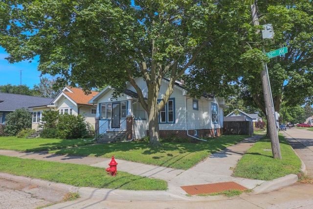 7215 32nd AVENUE, Kenosha, WI 53142