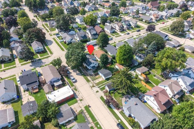 7215 32nd AVENUE, Kenosha, WI 53142
