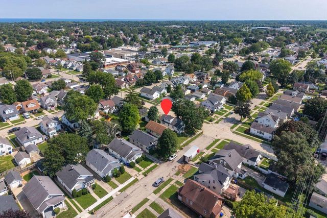 7215 32nd AVENUE, Kenosha, WI 53142