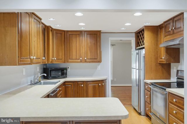 9402 QUILL PL, Montgomery Village, MD 20886
